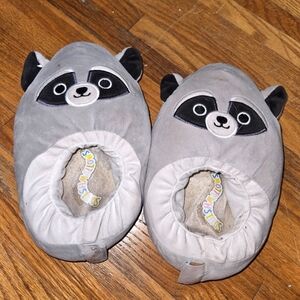 Squishmallows Rocky the Raccoon Slippers size 4-5